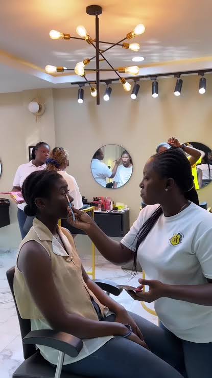 Erniekay Beauty Lab Studio